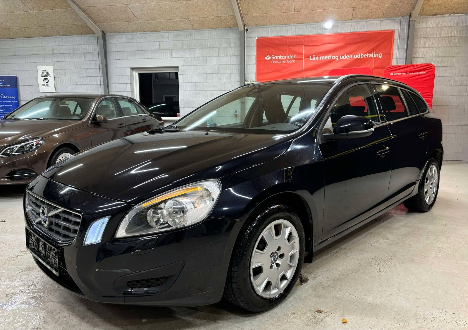 Billede af Volvo V60 1,6 T4 180 Kinetic aut.