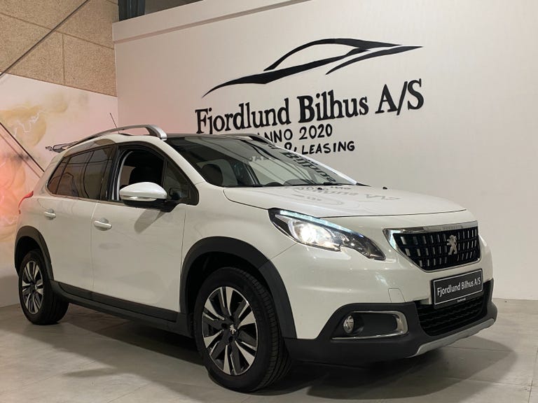 Peugeot 2008 BlueHDi 100 Selection Sky