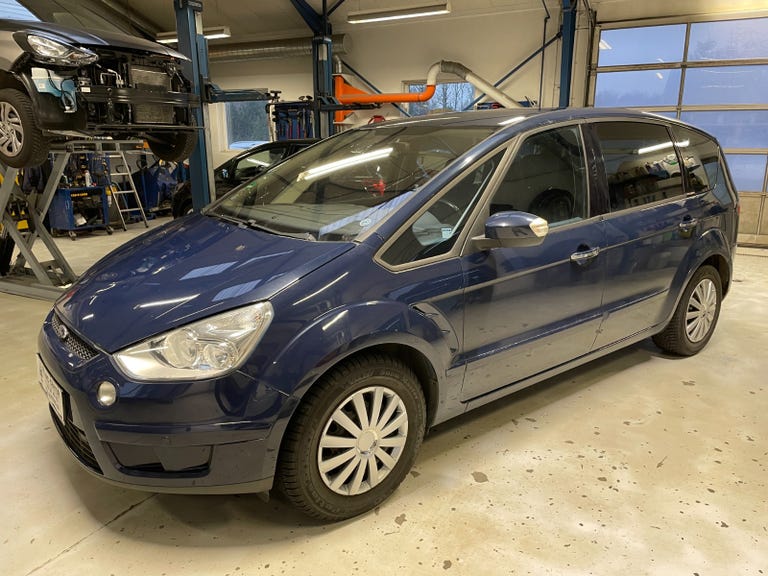 Ford S-MAX TDCi 140 Titanium