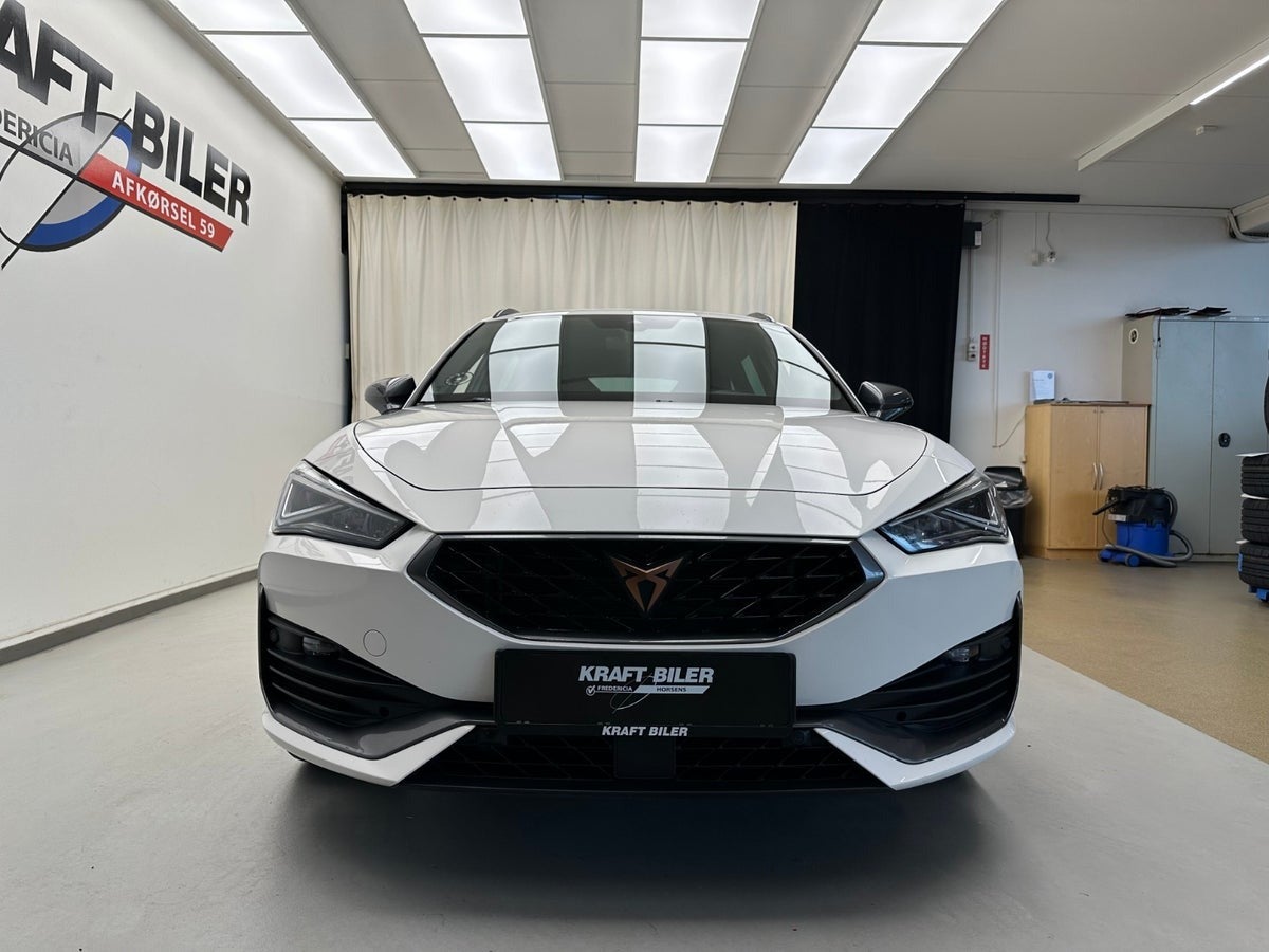 Billede af Cupra Leon 1,4 eHybrid Sportstourer DSG
