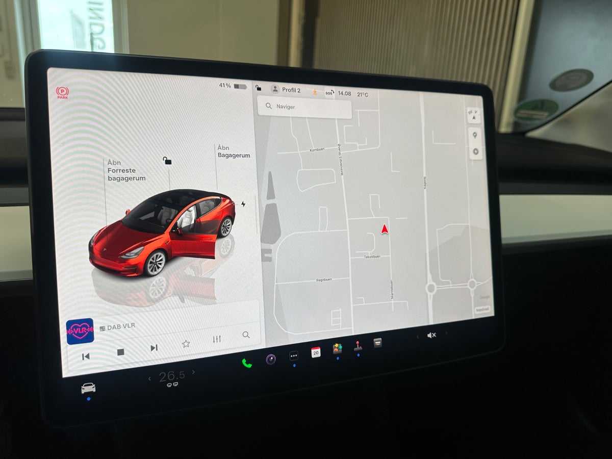 Tesla Model 3 Standard Range+ RWD Tesla Model 3 Standard Range+ RWD
