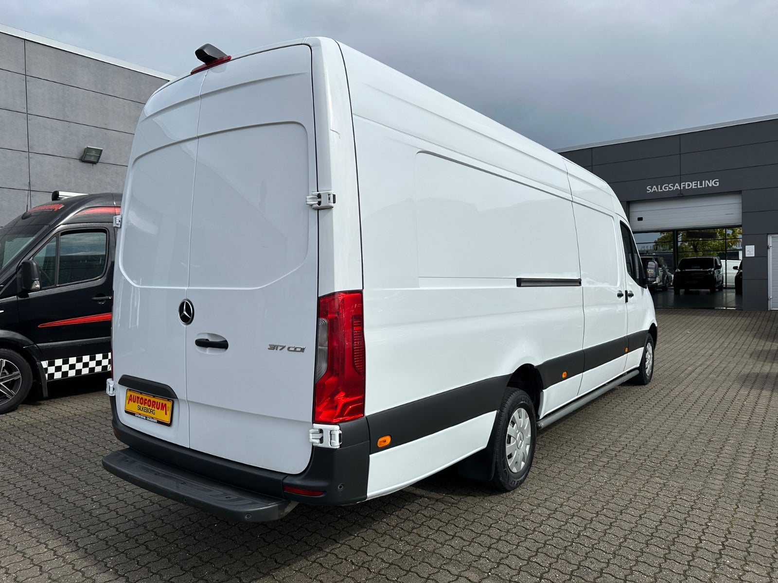 Mercedes Sprinter 317 CDi A4 Kassevogn aut. RWD
