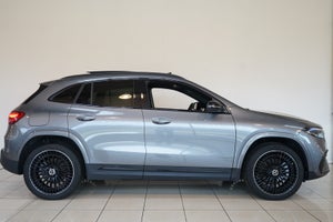 Mercedes EQA250+