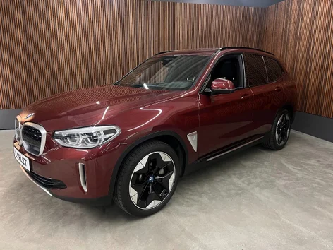 BMW iX3 Charged Plus