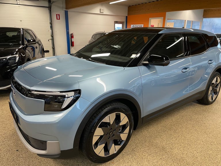 Ford Explorer Premium Extended Range