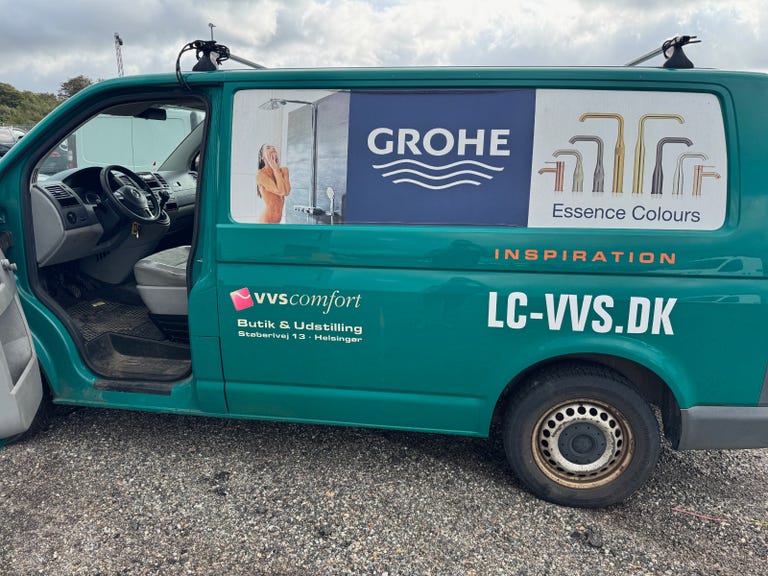 VW Transporter TDi 102 Kassevogn kort