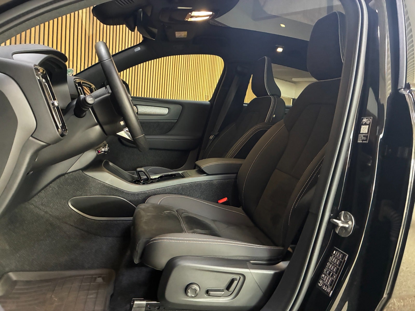 Billede af Volvo EC40  Extended Range Black Edition Plus