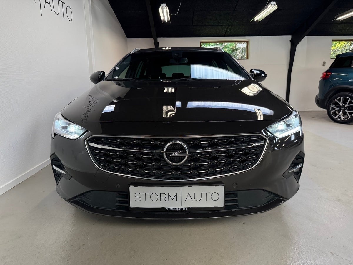 Opel Insignia D 174 Ultimate Sport Tourer aut.