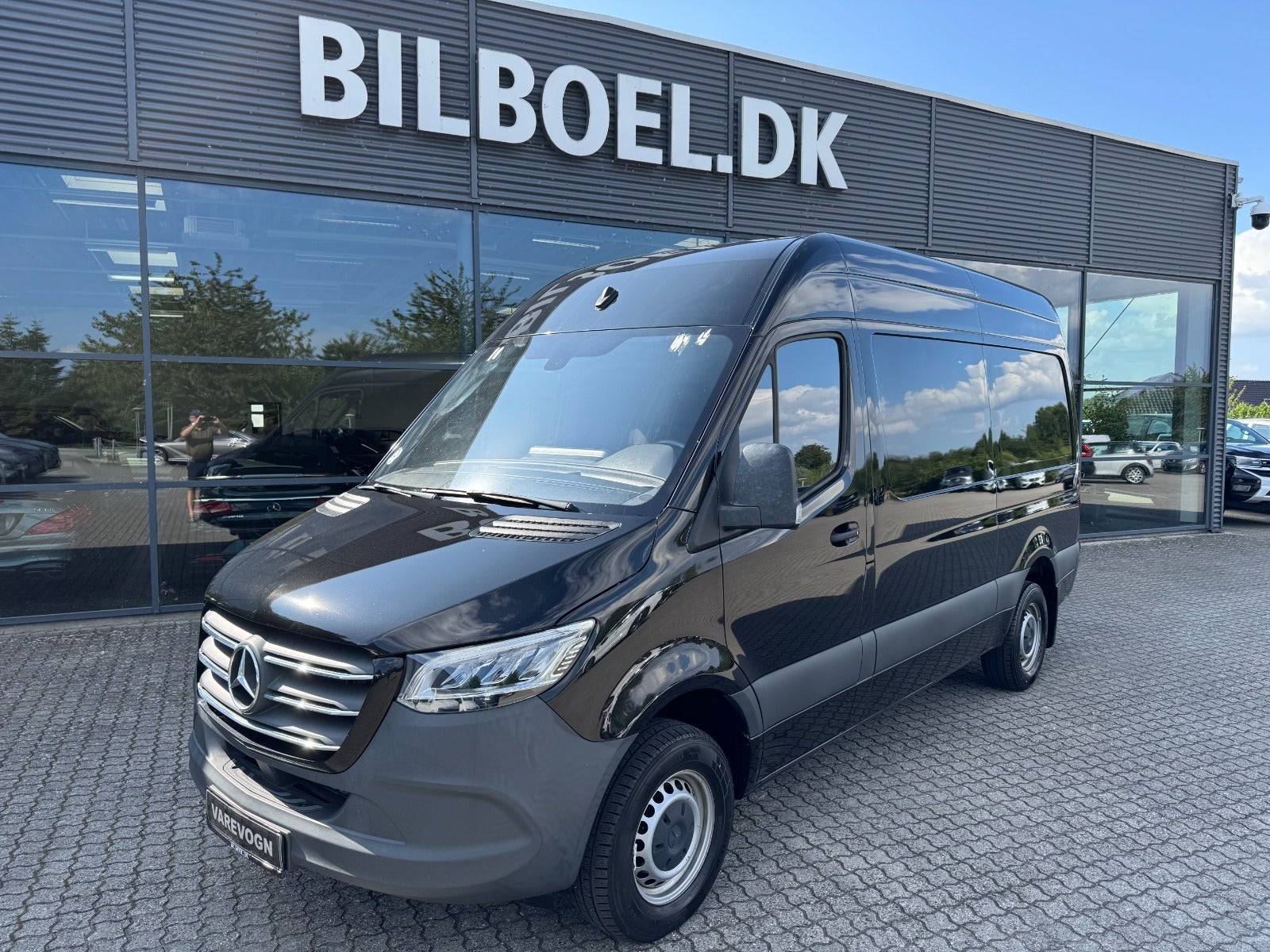 Mercedes Sprinter 317 CDi A2 Kassevogn aut. RWD