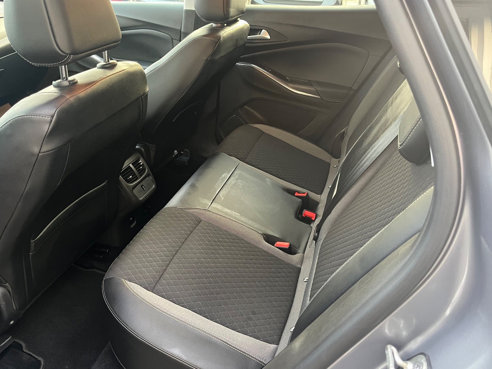 Billede af Opel Grandland X 1,6 Hybrid Ultimate aut.