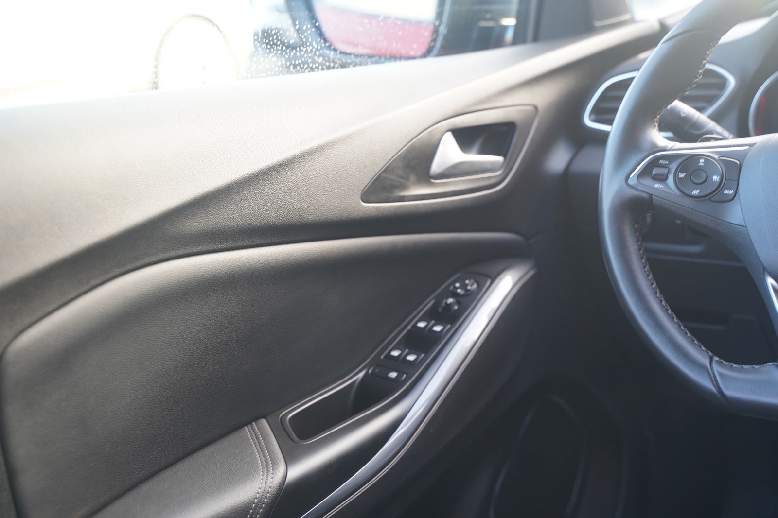 Billede af Opel Grandland X 1,6 Hybrid Ultimate aut.