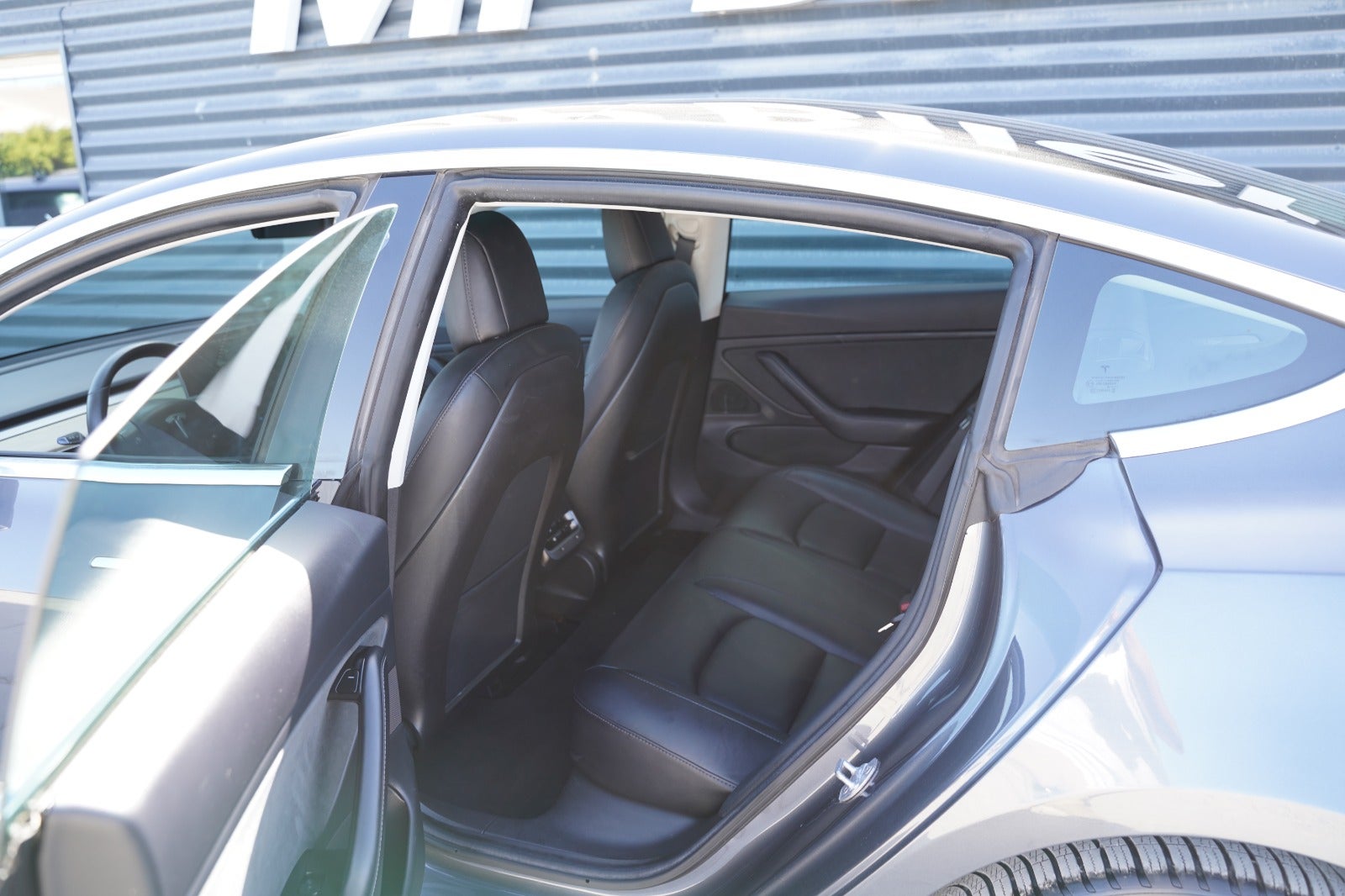 Billede af Tesla Model 3  Standard Range+ RWD