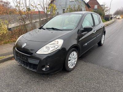 Renault Clio III 1,2 16V TCe Expression 5d