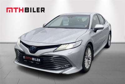 Toyota Camry 2,5 Hybrid H3 Executive CVT 4d