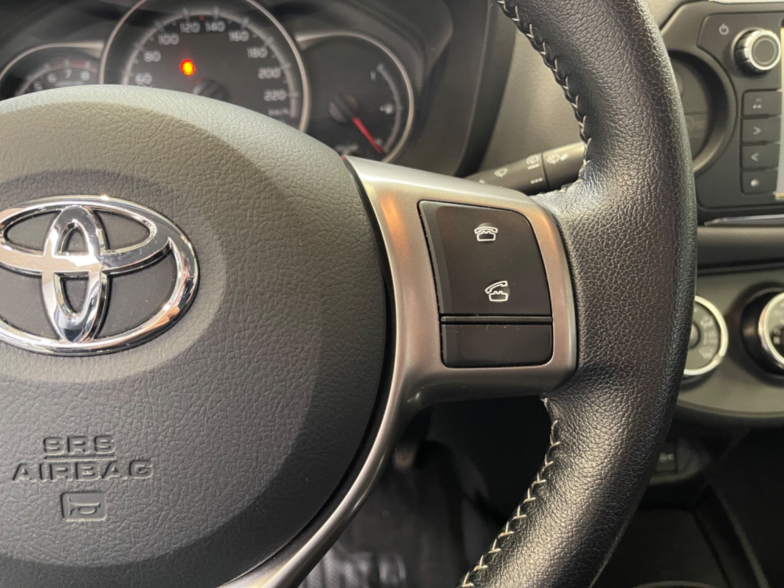 Billede af Toyota Yaris 1,0 VVT-i T2