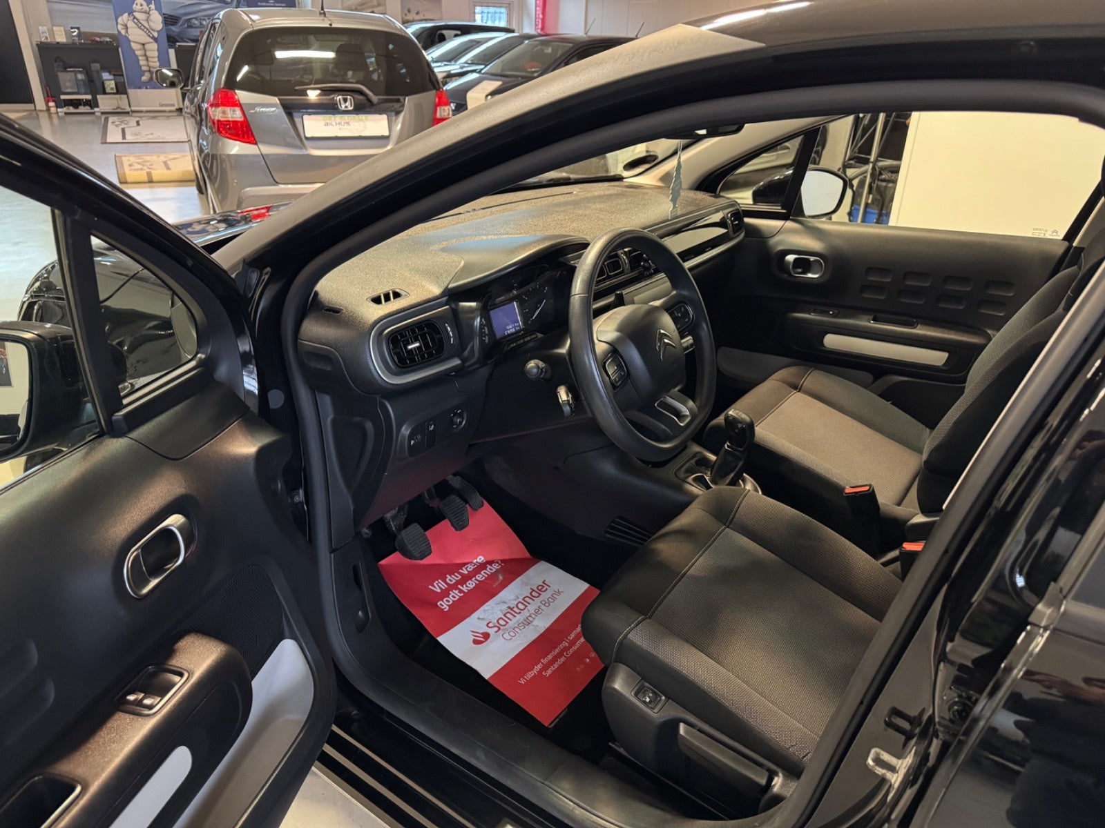 Citroën C3 PureTech 82 Iconic LTD Van