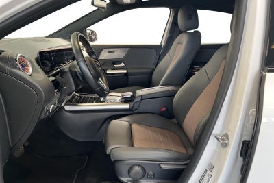 Mercedes EQA250 Electric Art