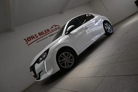Peugeot 208 PureTech 100 Selection Tech
