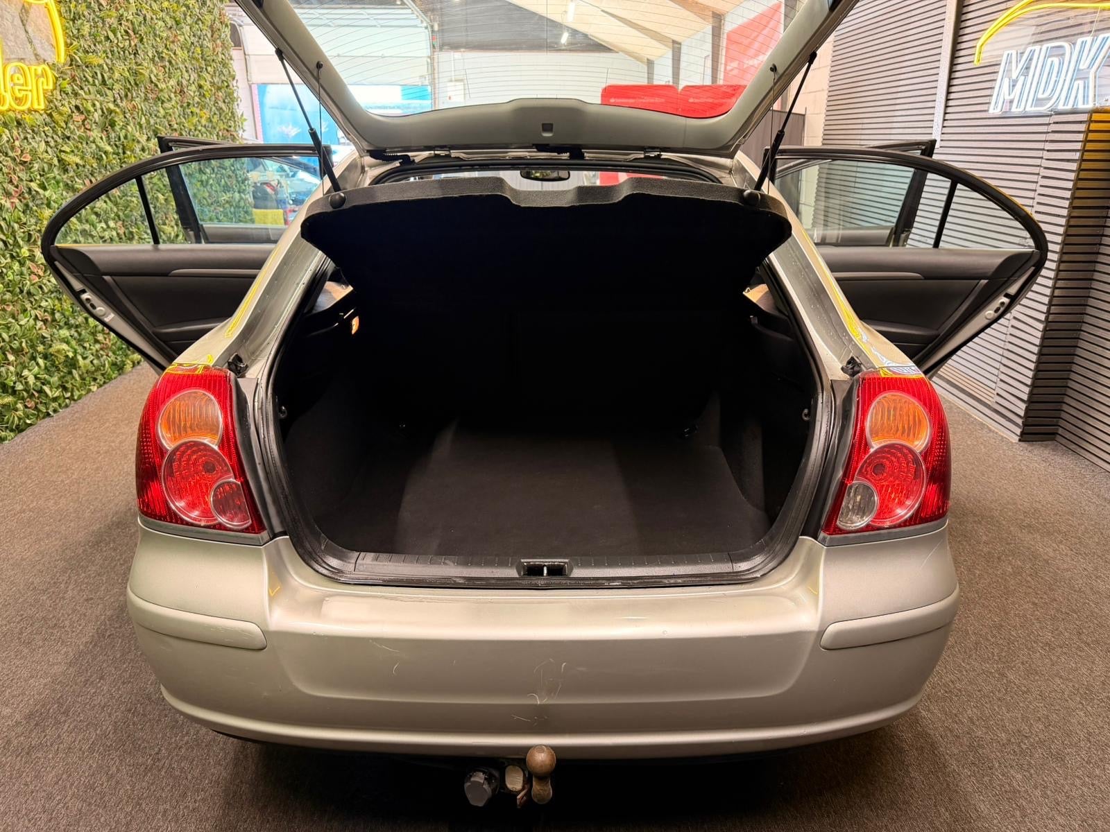 Billede af Toyota Avensis 1,8 VVT-i Elegance