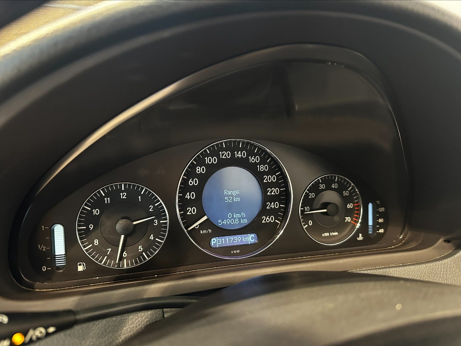 2005 Mercedes CLK200