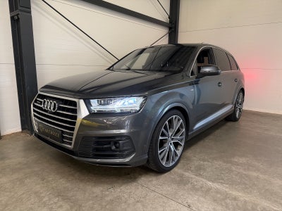 Audi Q7 3,0 TDi 272 S-line quattro Tiptr. 7prs 5d
