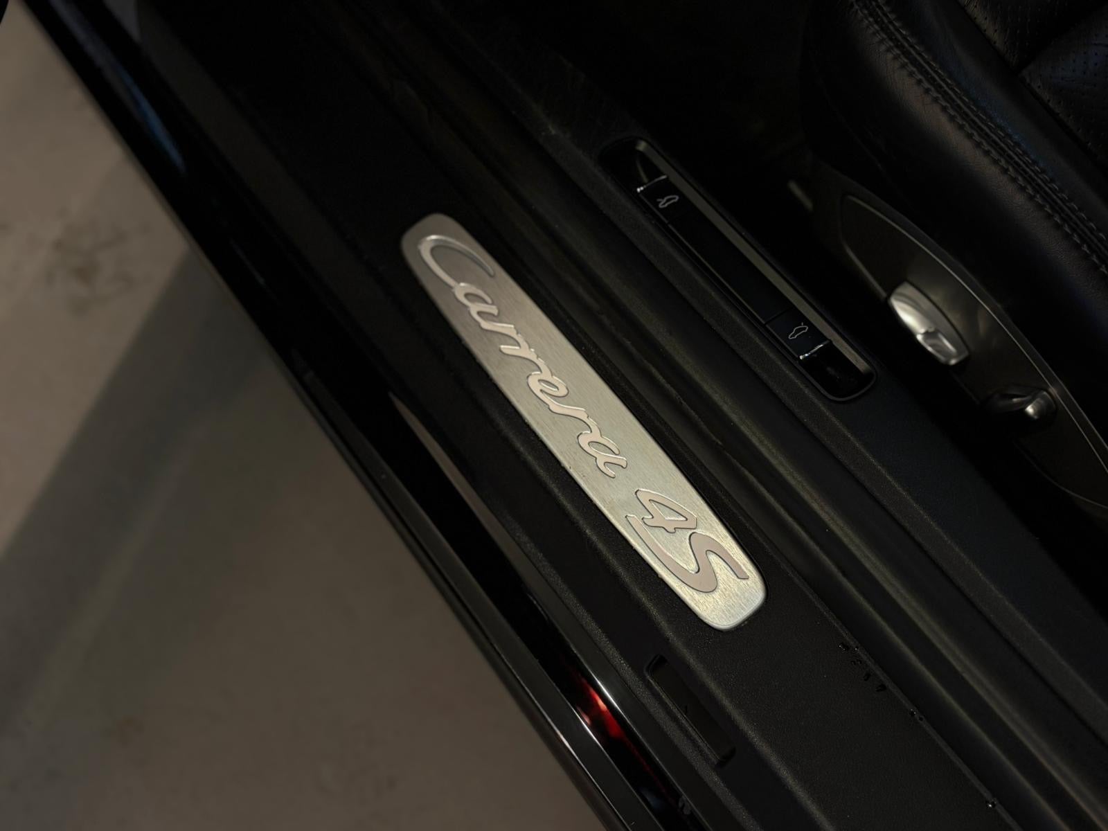 Porsche – 911 Carrera 4S