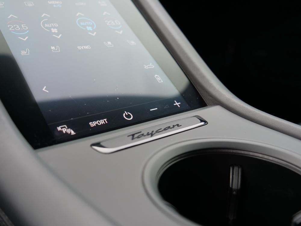 Porsche Taycan 4S Performance+ Cross Turismo