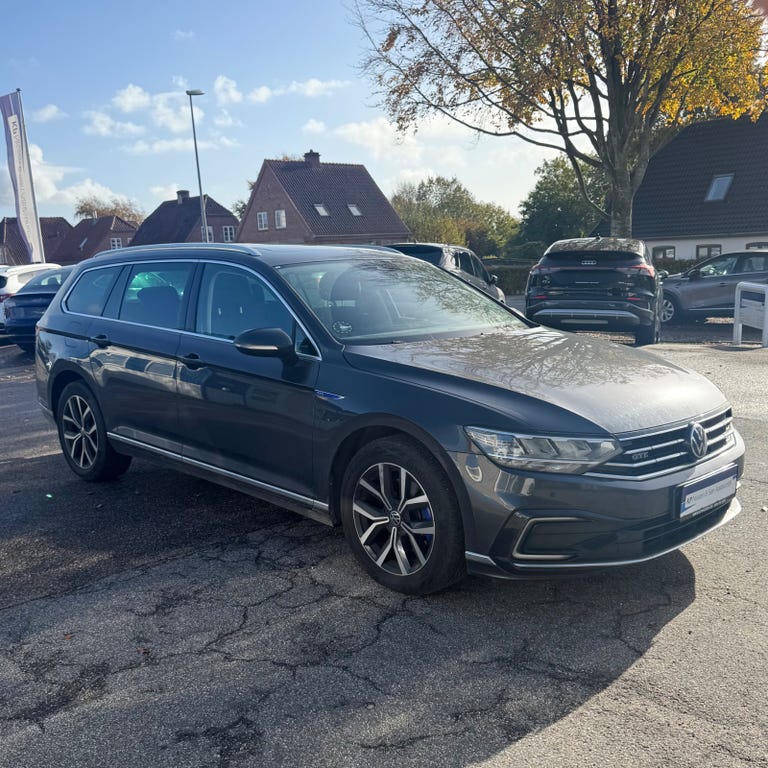 VW Passat GTE Variant DSG