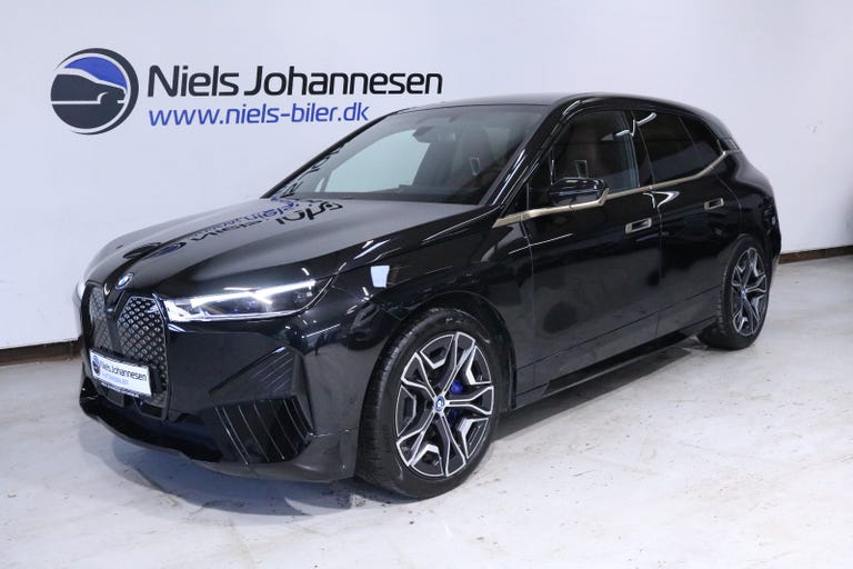 BMW iX xDrive40 Fully Charged Sport