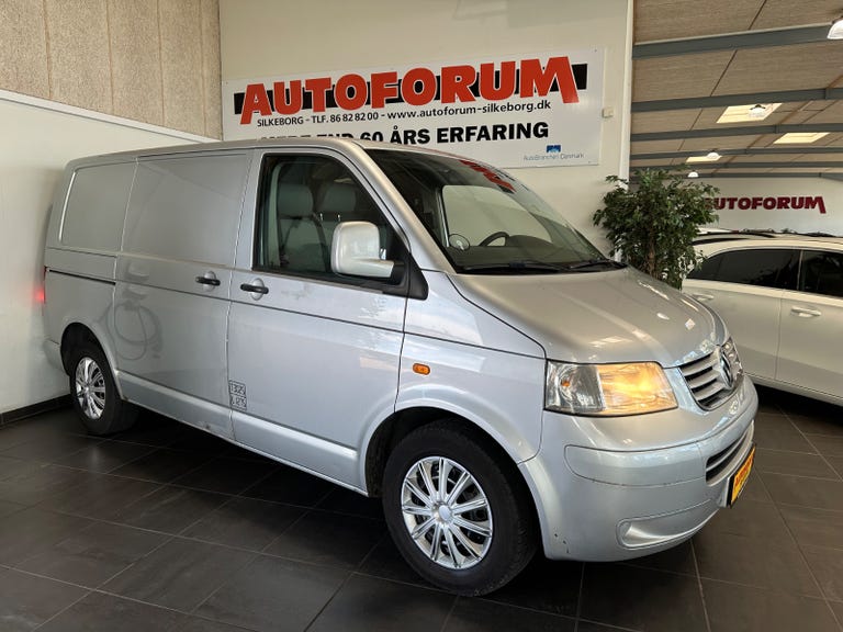VW Transporter TDi 174 Kassevogn Tiptr. kort