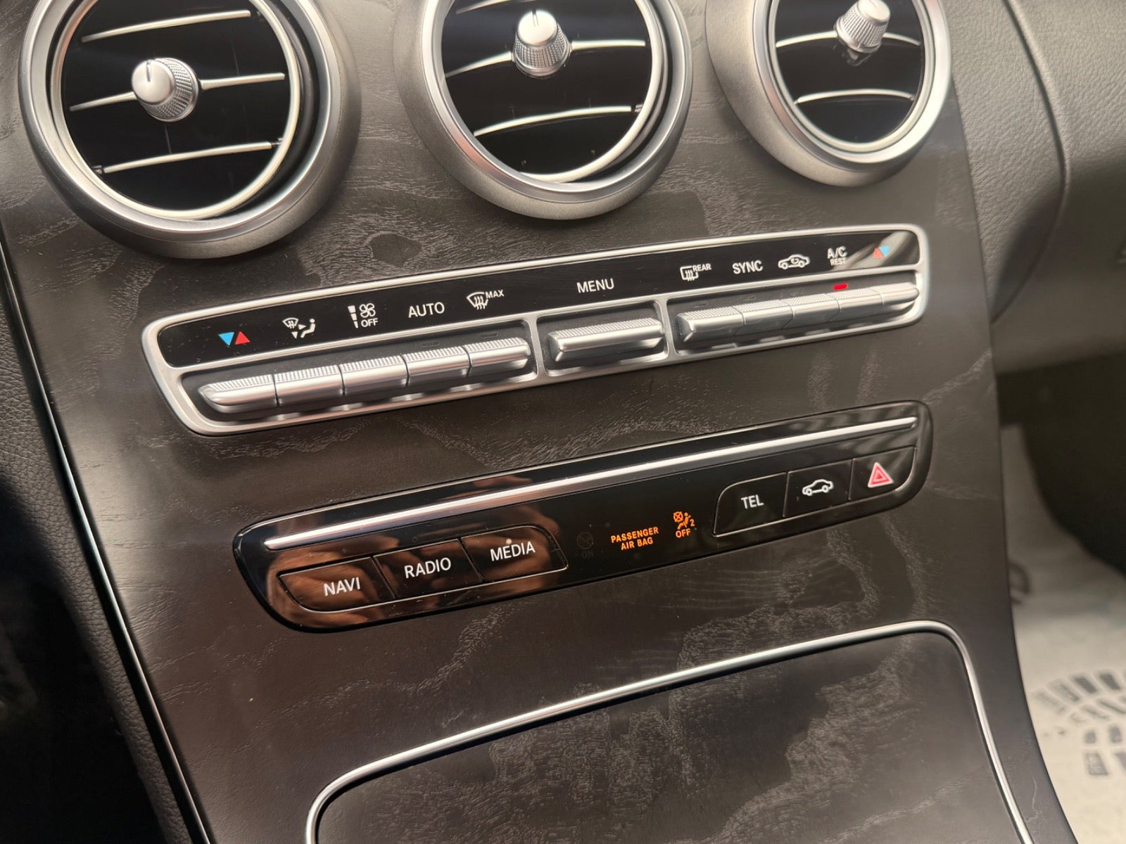 Billede af Mercedes C220 d 2,0 AMG Line stc. aut.