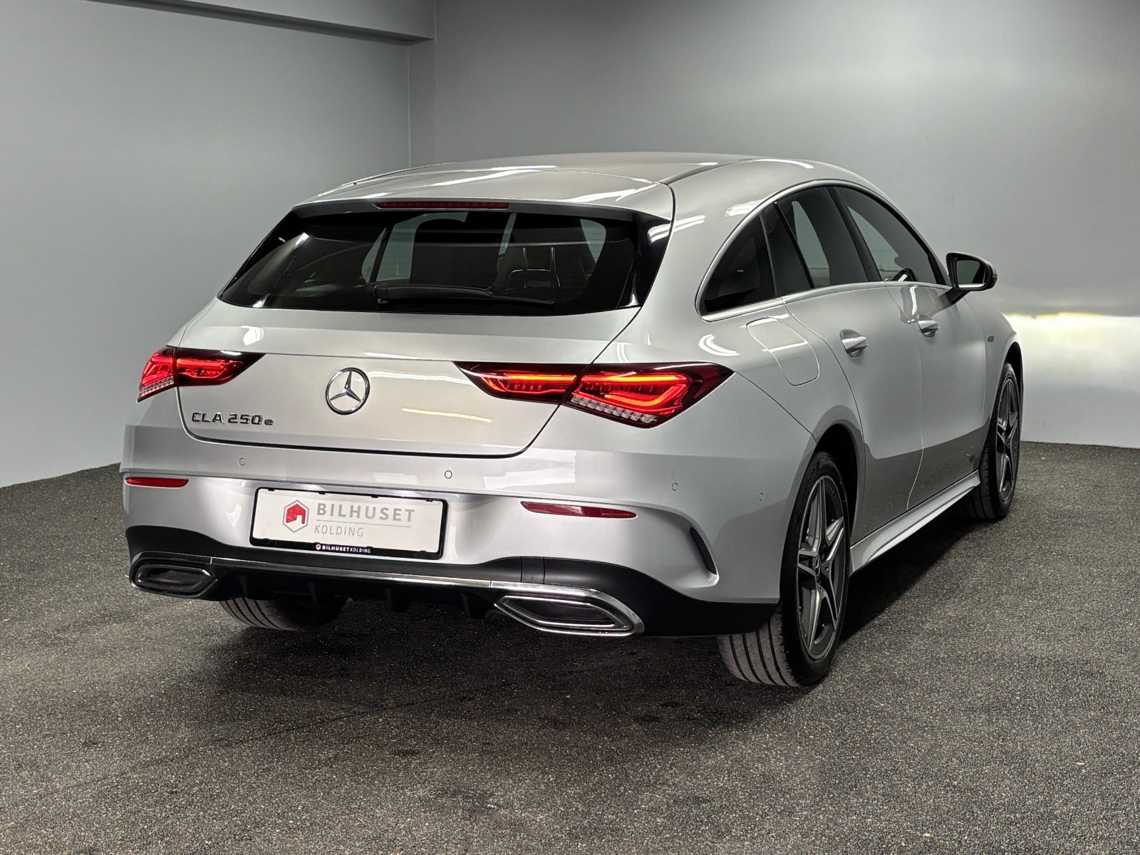 Billede af Mercedes CLA250 e 1,3 AMG Line Shooting Brake aut.