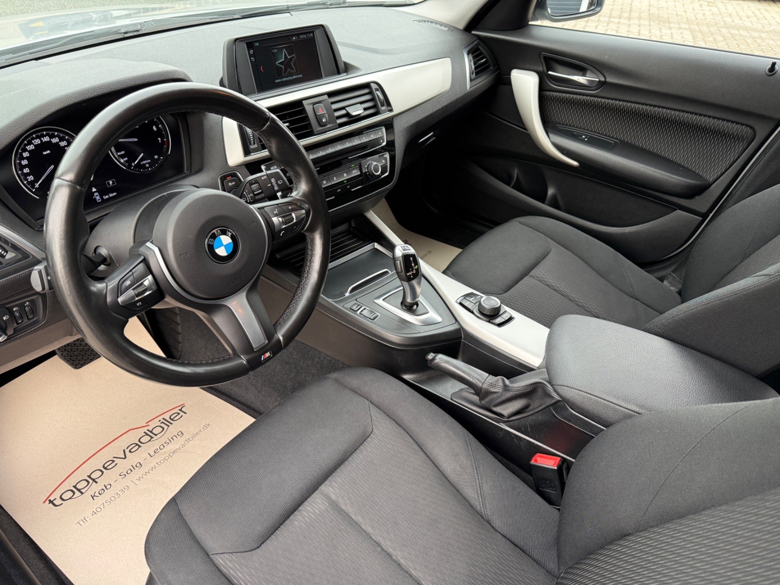 BMW 118i Connected aut.