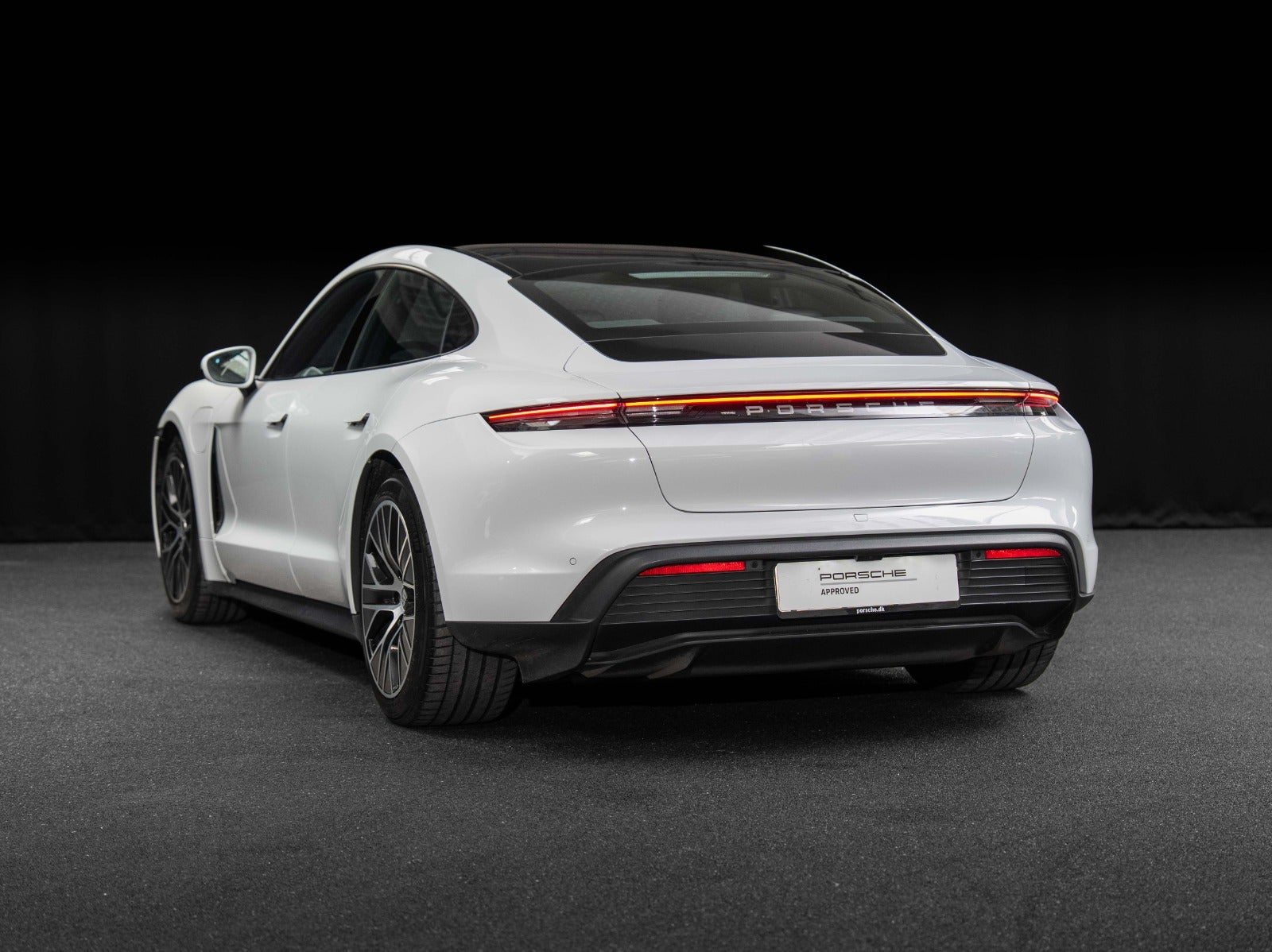 Gallery image 2 of 18