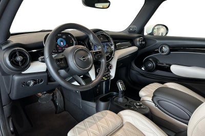 MINI Cooper SE Classic Trim - 4