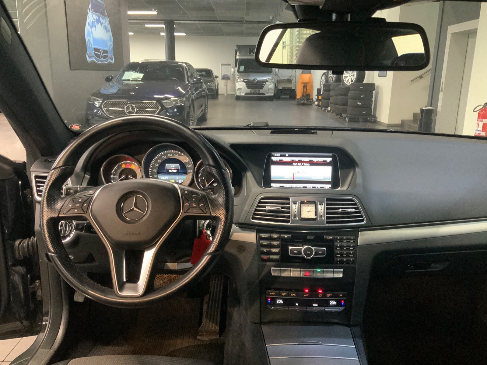Mercedes-Benz E 350 (7/7)