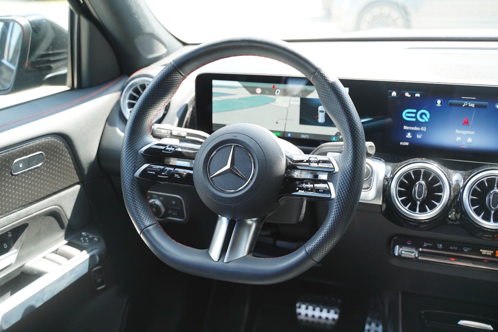 Billede af Mercedes EQB300  AMG Line 4Matic