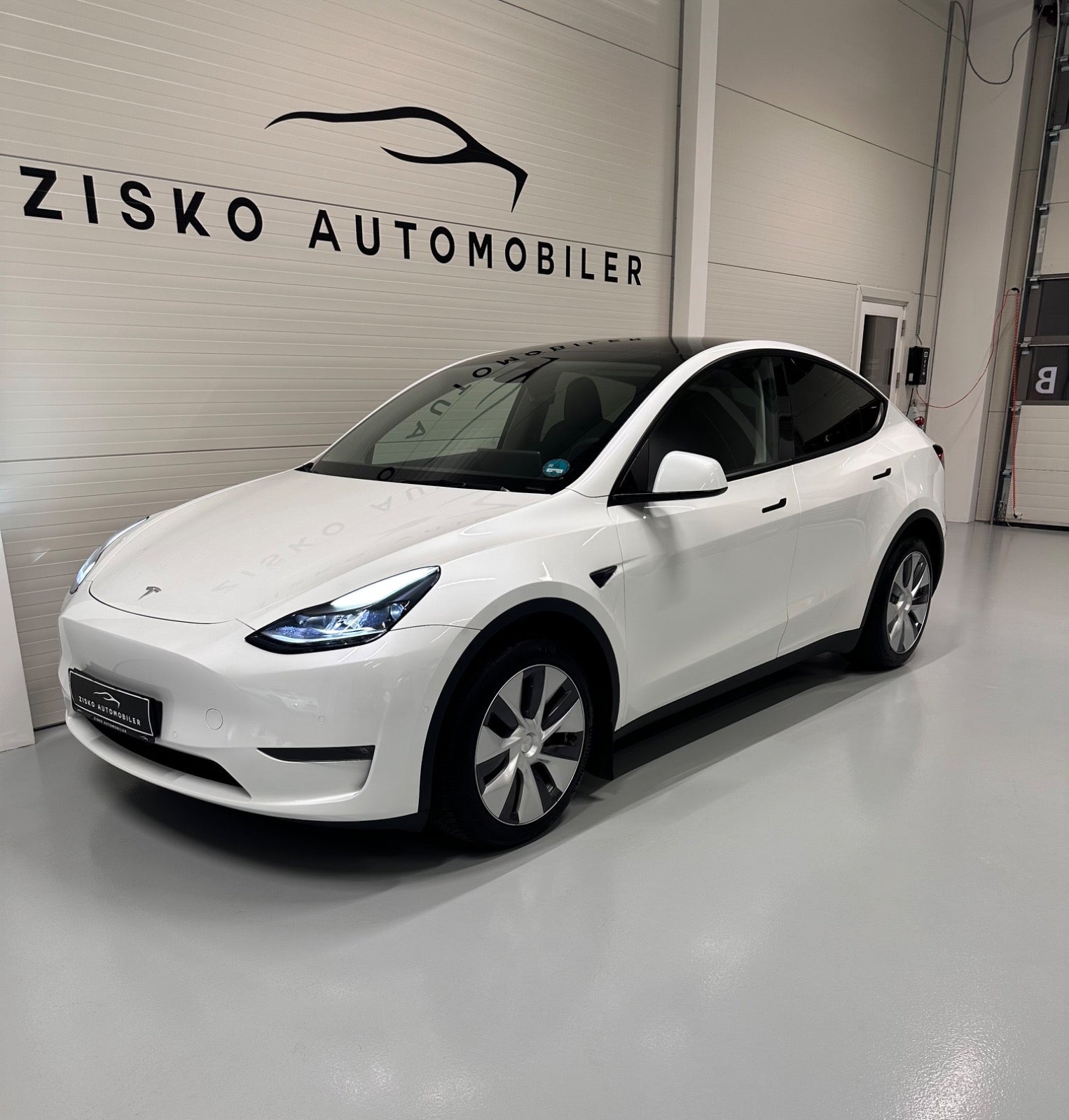 Tesla Model Y 2022