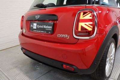 MINI Cooper SE Essential