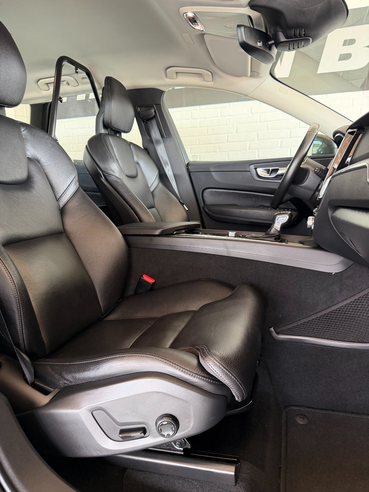 Billede af Volvo XC60 2,0 T5 250 Inscription aut. AWD Van