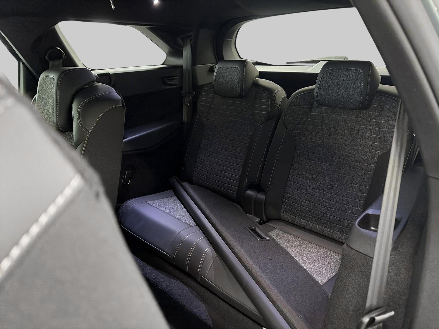 Billede af Peugeot e-5008 77 Allure Pack 7prs
