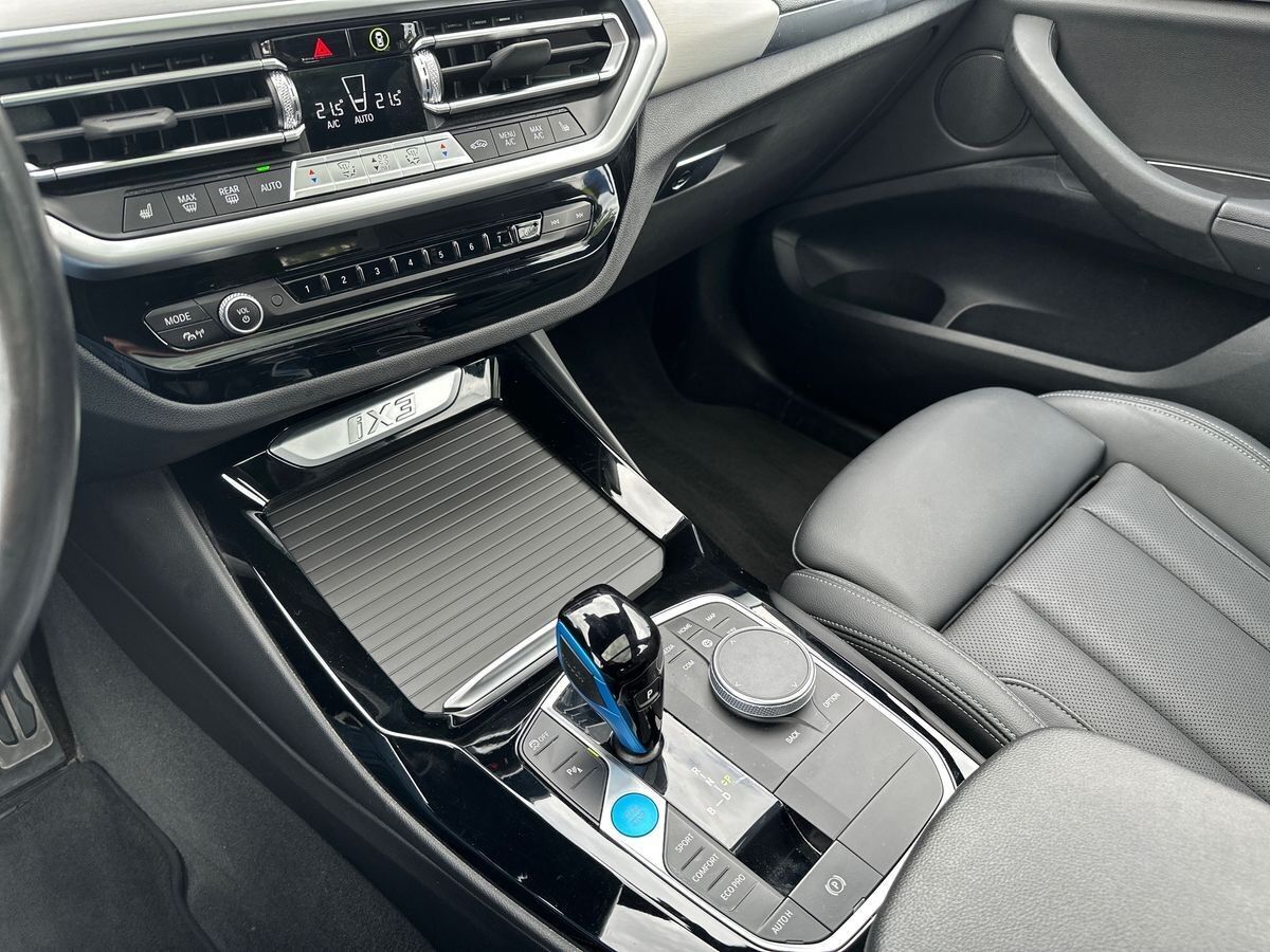 BMW iX3 Charged M-Sport billede 11