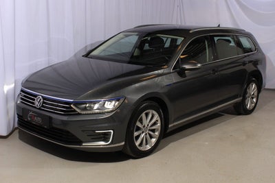 VW Passat 1,4 GTE Highline Variant DSG Benzin aut. Automatgear modelår 2016 km 110000 Koksmetal klim