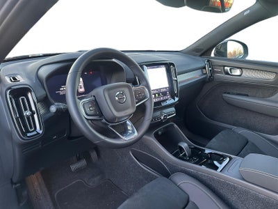 Volvo EX40 Extended Range Black Edition billede 2