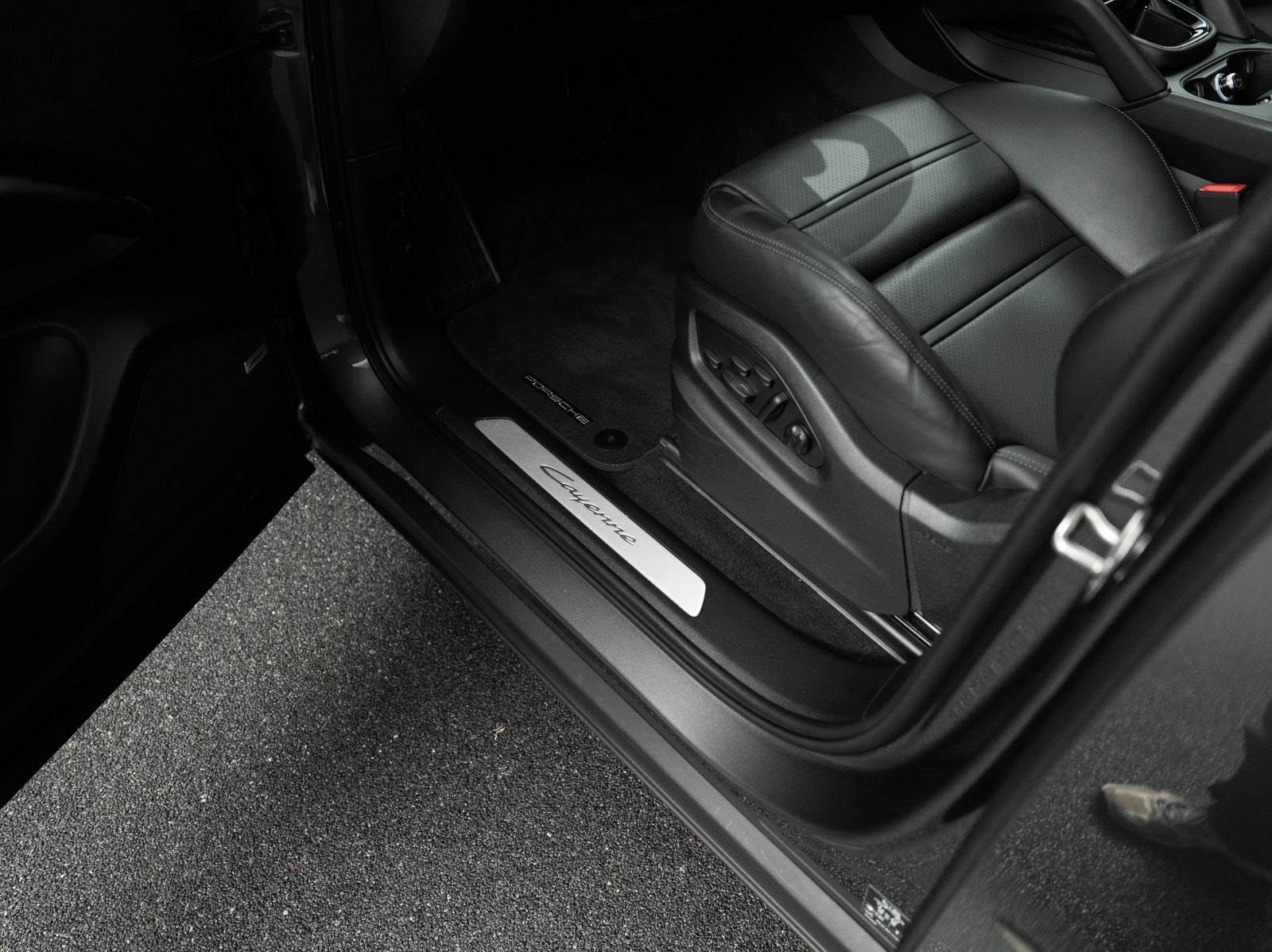 Gallery image 9 of 18