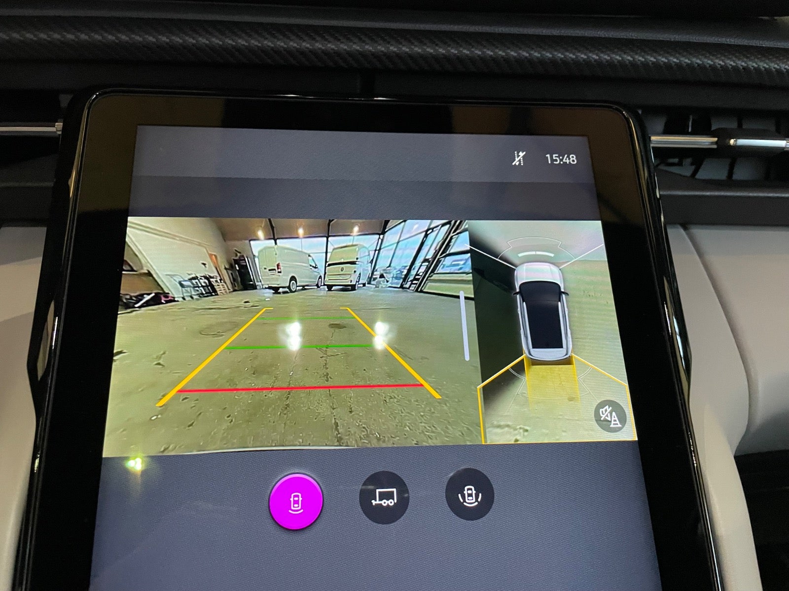 Ford Explorer Premium Extended Range