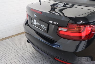 BMW 220i Cabriolet aut.