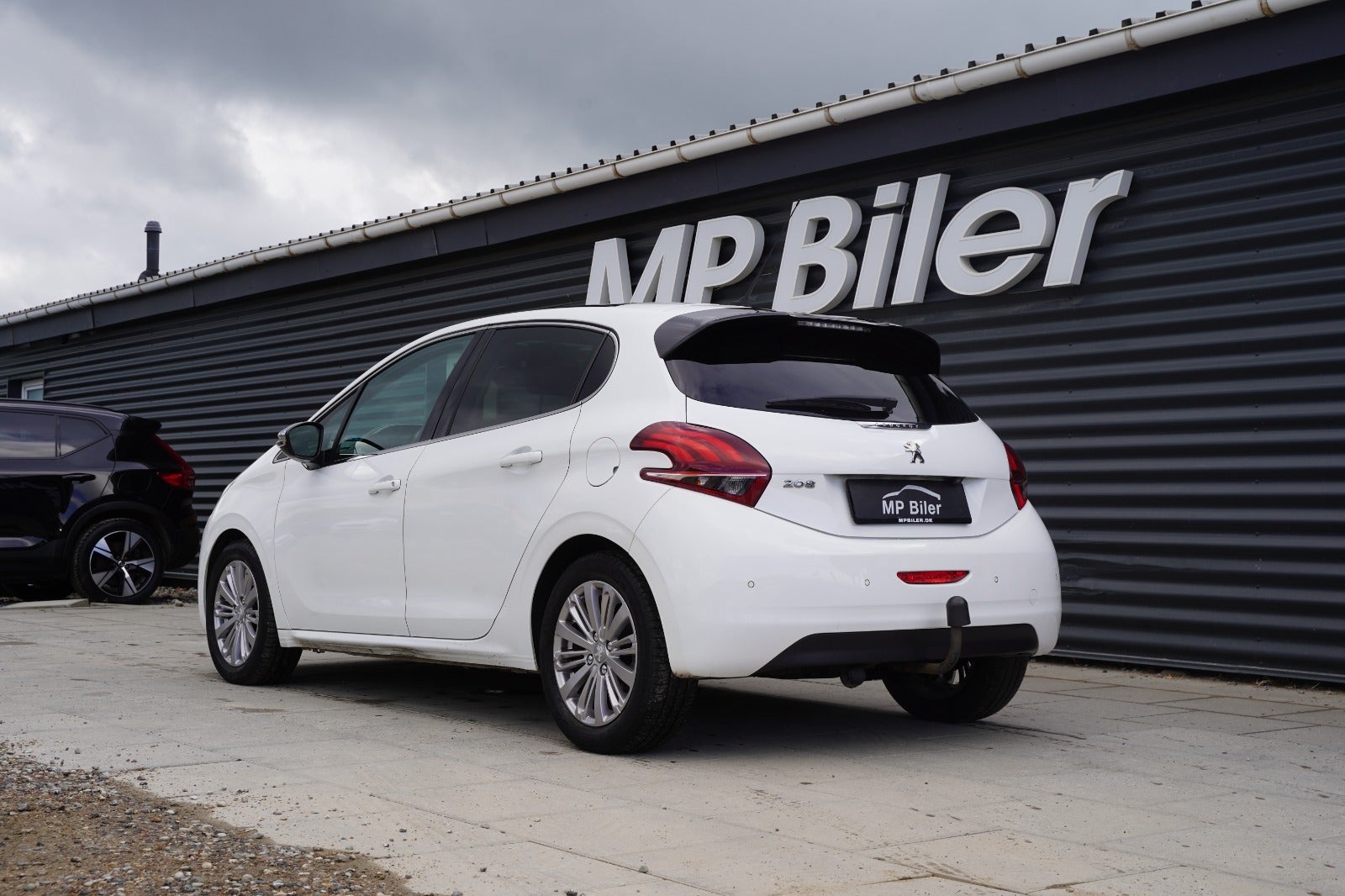 Billede af Peugeot 208 1,6 BlueHDi 100 Allure Sky