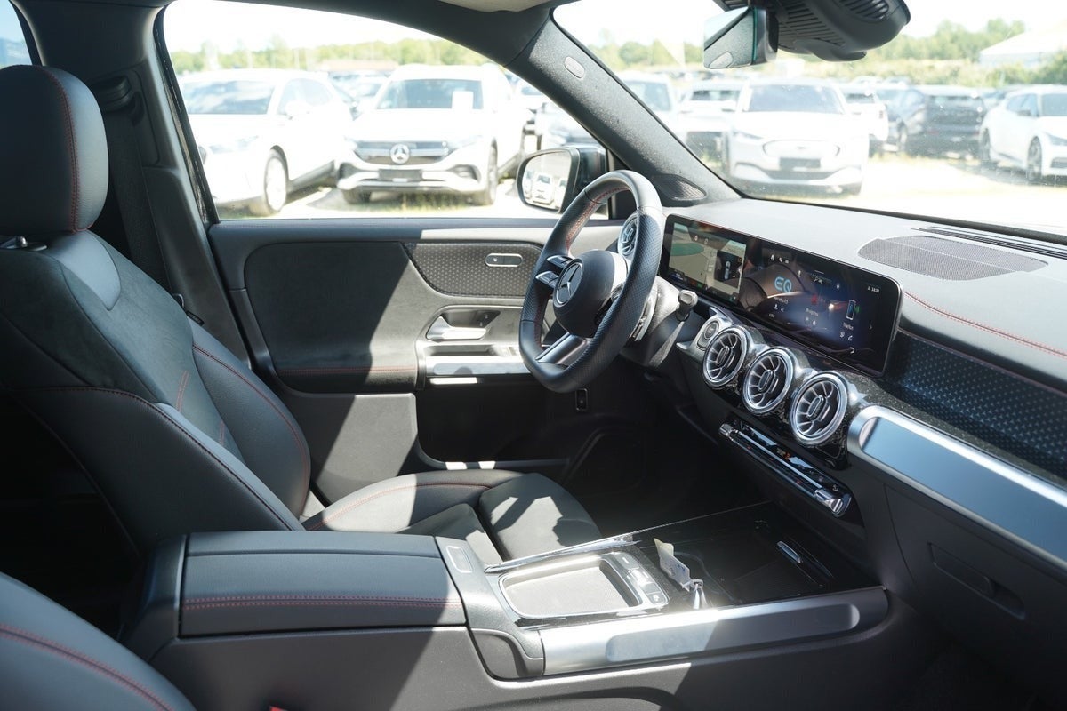 Billede af Mercedes EQB300 AMG Line 4Matic