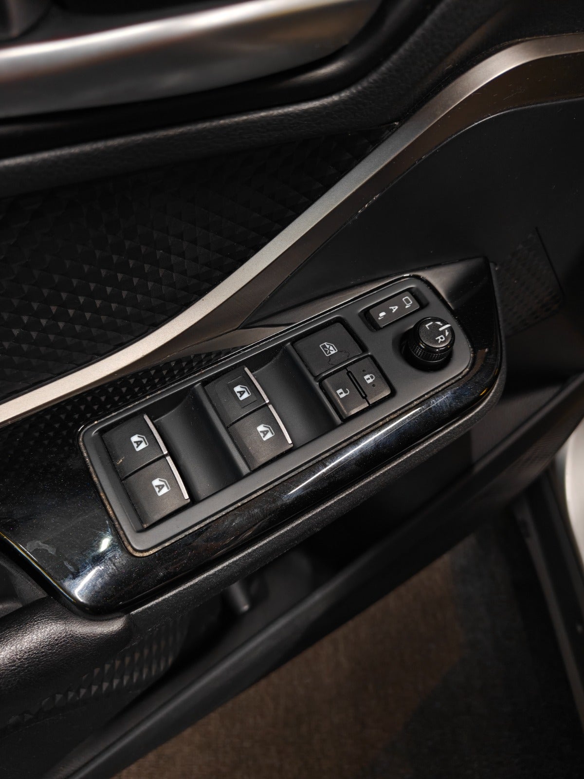 Billede af Toyota C-HR 1,8 Hybrid C-HIC CVT